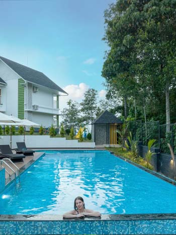Best Swimming Pool Resort Near Tea Gardens in Munnar