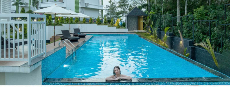 Why Pool Villas in Munnar Are the Ideal Escape into Luxury and Nature