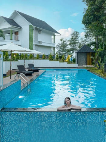 Why Pool Villas in Munnar Are the Ideal Escape into Luxury and Nature